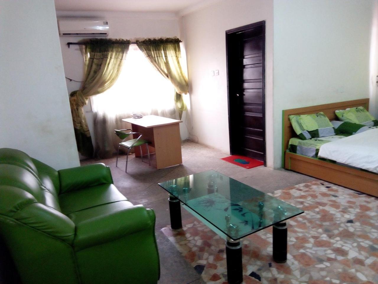 Royal Green Guest House Abeokuta Exterior photo